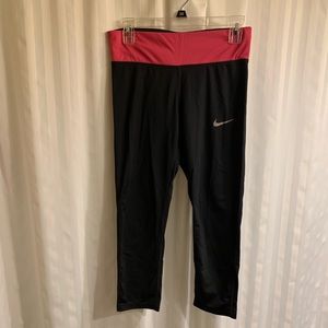 Nike cropped leggings